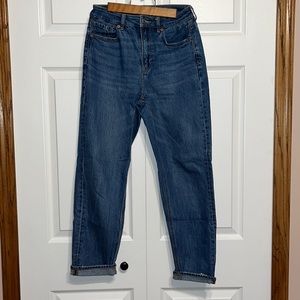 America Eagle Mom Straight Jean